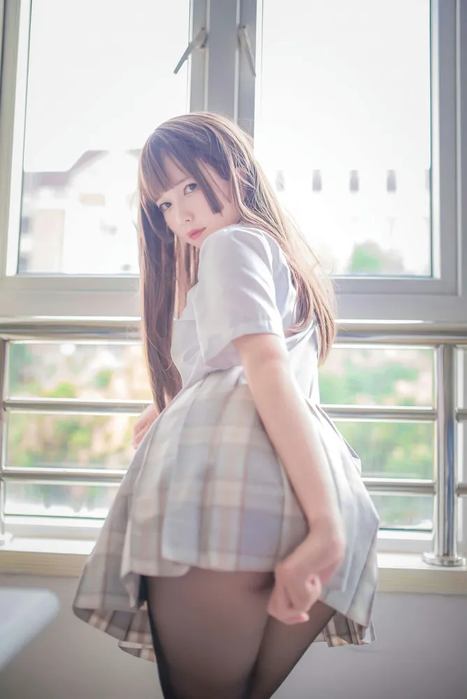 白金Saki - 制服黑丝 [24P-217MB] - 机器猫次元