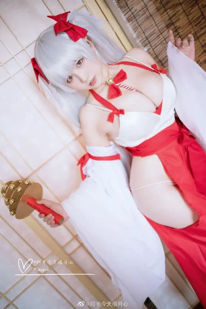 【COS正片】碧蓝航线可畏巫女服.ver cn阿半今天很开心 - 机器猫次元