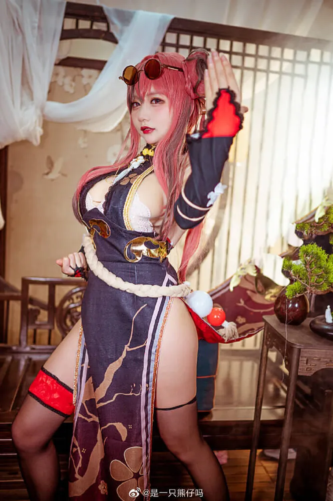 【COS正片】碧蓝航线布莱默顿cos 功夫少女ver. cn是一只熊仔吗 - 机器猫次元