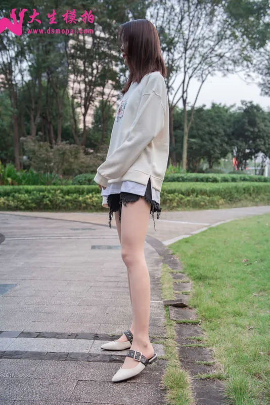 大生模拍 No.157 丹丹 白嫩美丝 [50P] - 机器猫次元