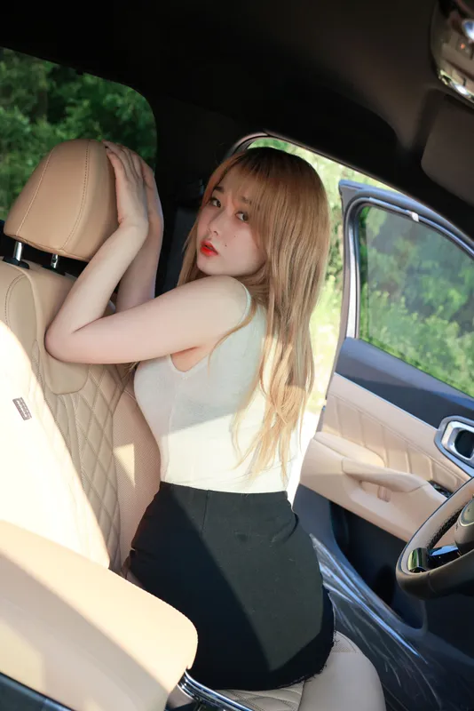 [Ziakwon] Zia – Car Play [86P] - 机器猫次元