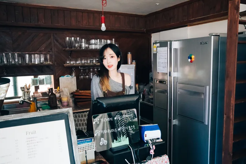 [LOOZY] Bambi – Cafe Alba [159P] - 机器猫次元