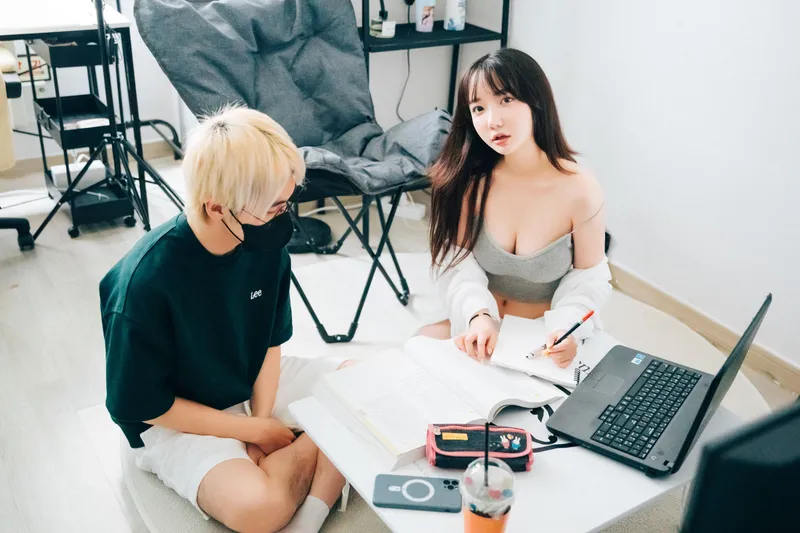 [LOOZY] Yeeun – Rrivate tutor [64P] - 机器猫次元