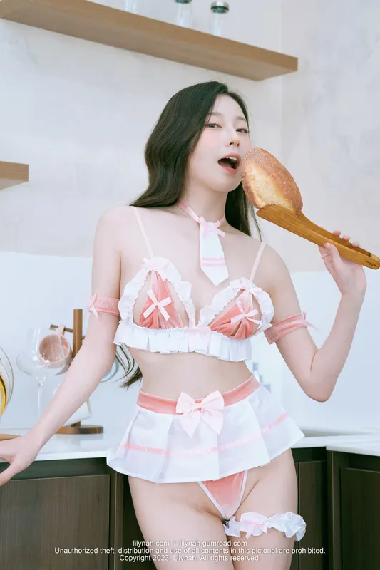 [Lilynah] Risa – Vol.02 Pink Maid [35P] - 机器猫次元