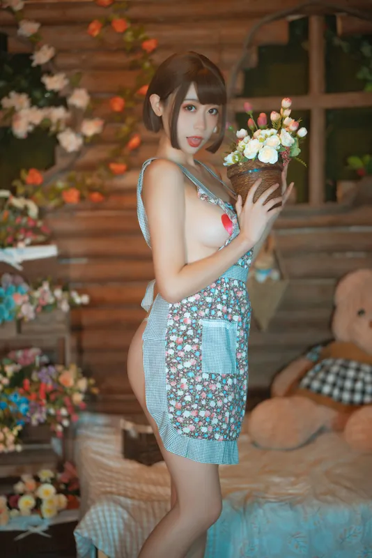 奈汐酱nice 勤劳的老板娘 [25P] - 机器猫次元