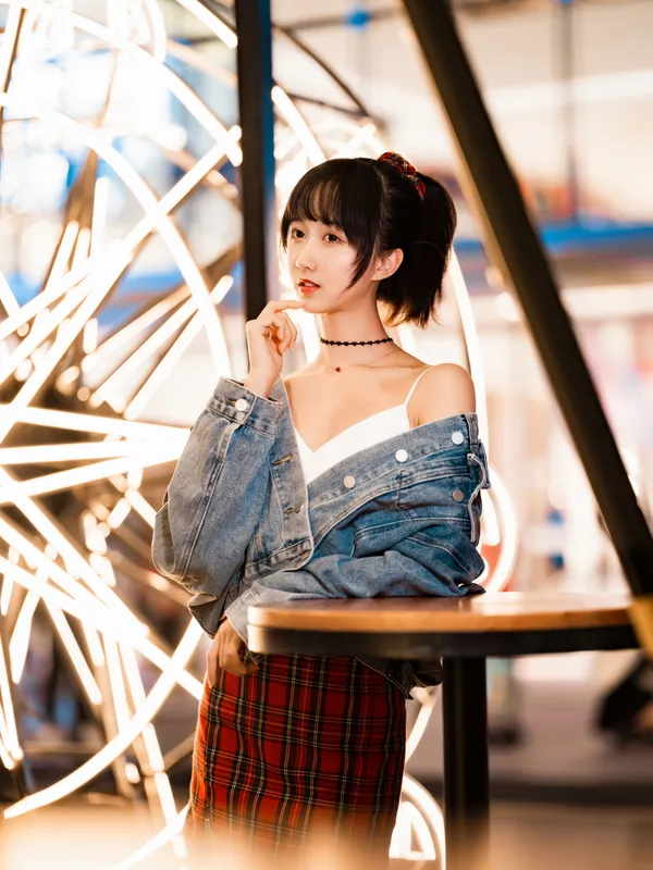 木绵绵OwO – 都市夜恋 [26P] - 机器猫次元