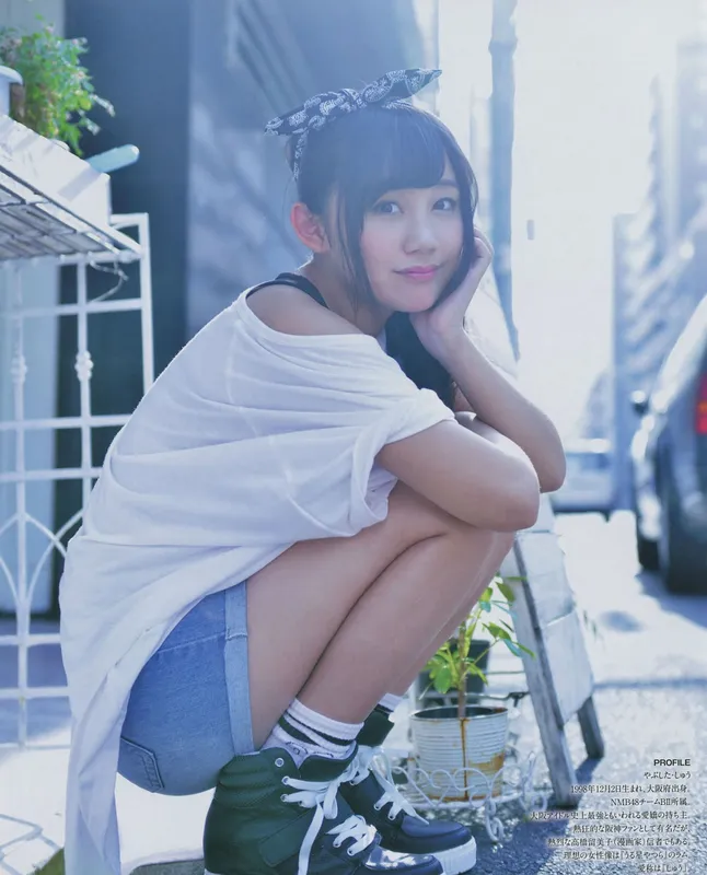 [BUBKA] 2014.08 薮下柊 山本彩 [13P] - 机器猫次元