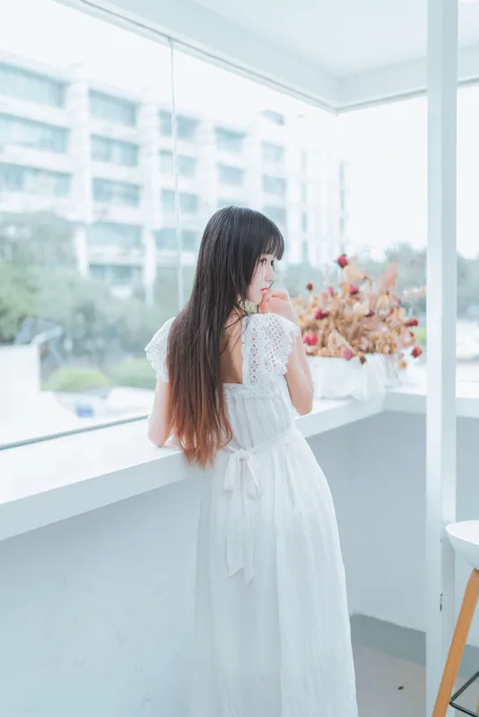 桜桃喵 – 清新之白花花 [11P] - 机器猫次元