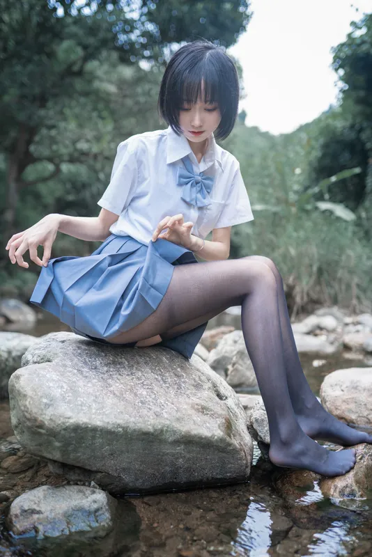 木绵绵OwO 水色溪边制服 [51P] - 机器猫次元