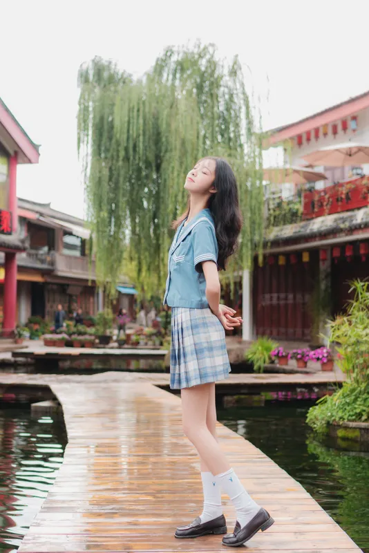 清纯妹子西瓜 丽江写真JK户外 [44P] - 机器猫次元