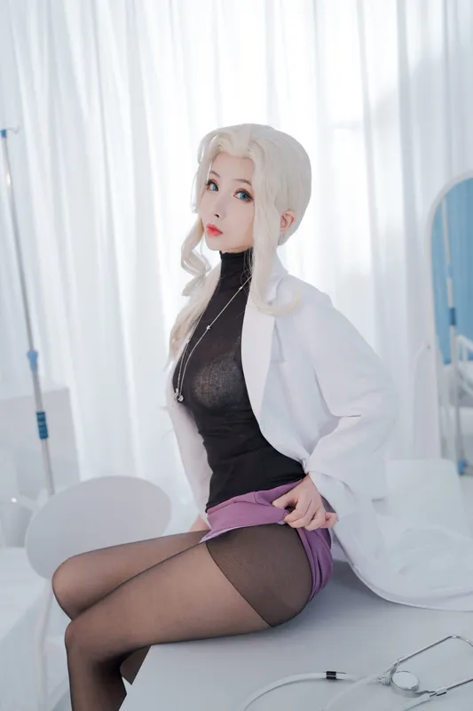 rioko凉凉子 – 透视装的校医大姐姐 [43P] - 机器猫次元