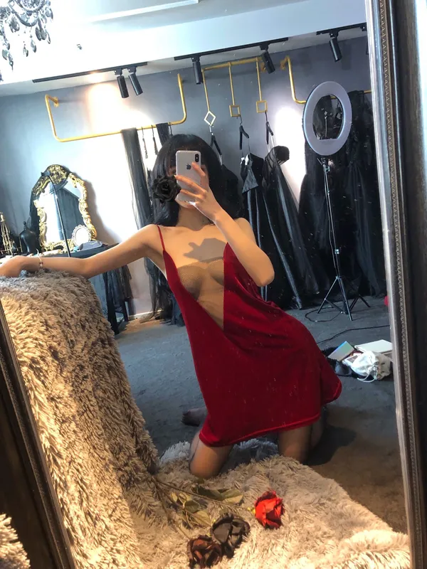 阿包也是兔娘 – 红丝绒睡衣 [18P] - 机器猫次元