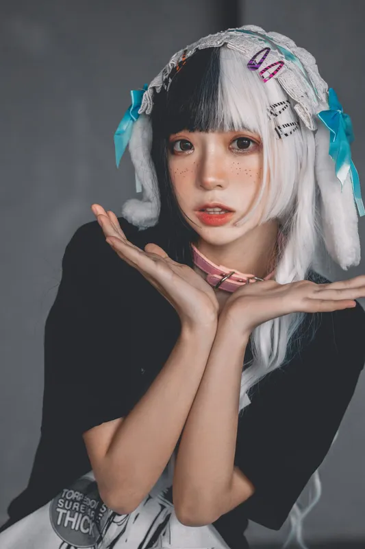 疯猫ss – 雀斑少女 [12P] - 机器猫次元