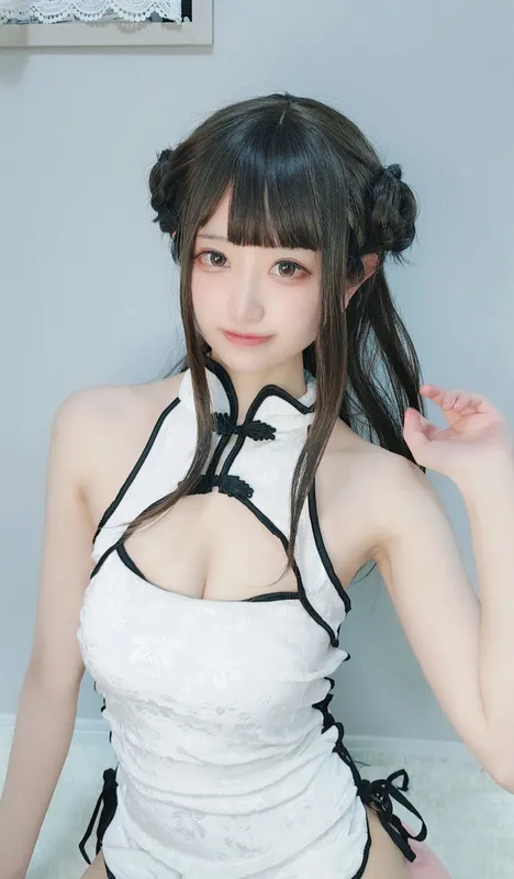 千阳 – 旗袍 [15P] - 机器猫次元