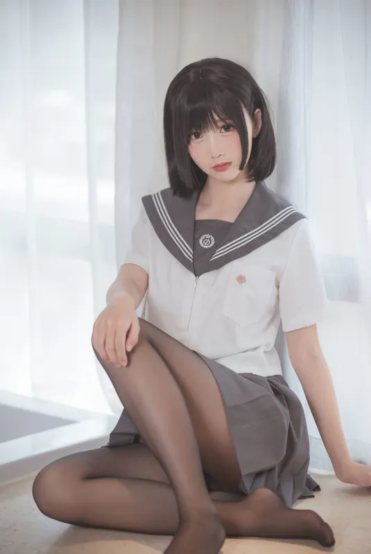 面饼仙儿 – 脑内少女 黑丝JK [25P] - 机器猫次元