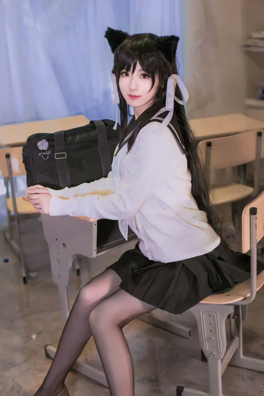 弥音音ww 爱宕校服 [11P] - 机器猫次元