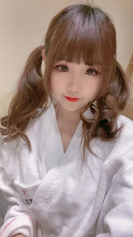 miko酱ww – 泡汤啦 [18P] - 机器猫次元