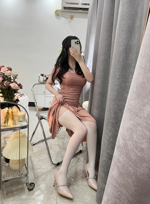 是依酱吖 – 人妻 [31P] - 机器猫次元