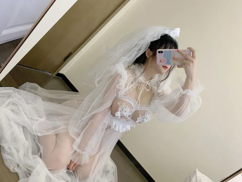 是依酱吖 – 花嫁 [40P] - 机器猫次元