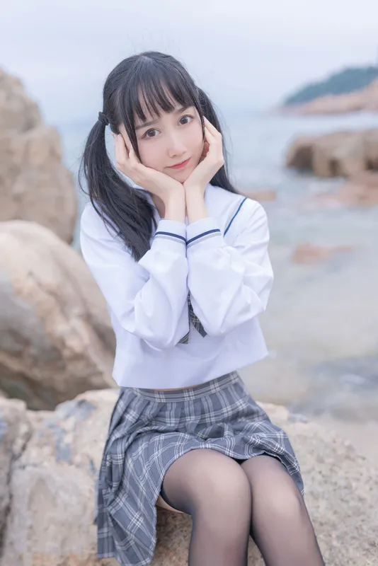 木绵绵OwO – 海边JK [40P] - 机器猫次元