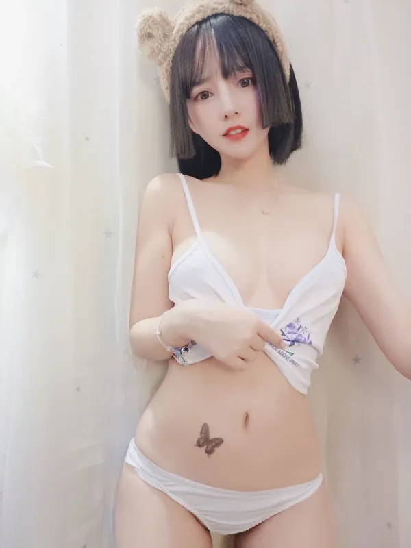 过期米线线喵 – 小可爱熊妹 [32P] - 机器猫次元