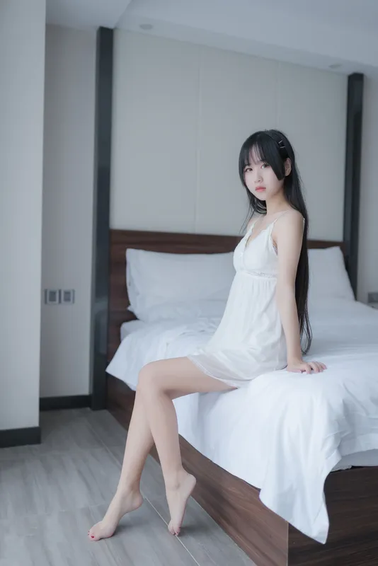 萌芽儿o0 白色私房 [44P] - 机器猫次元