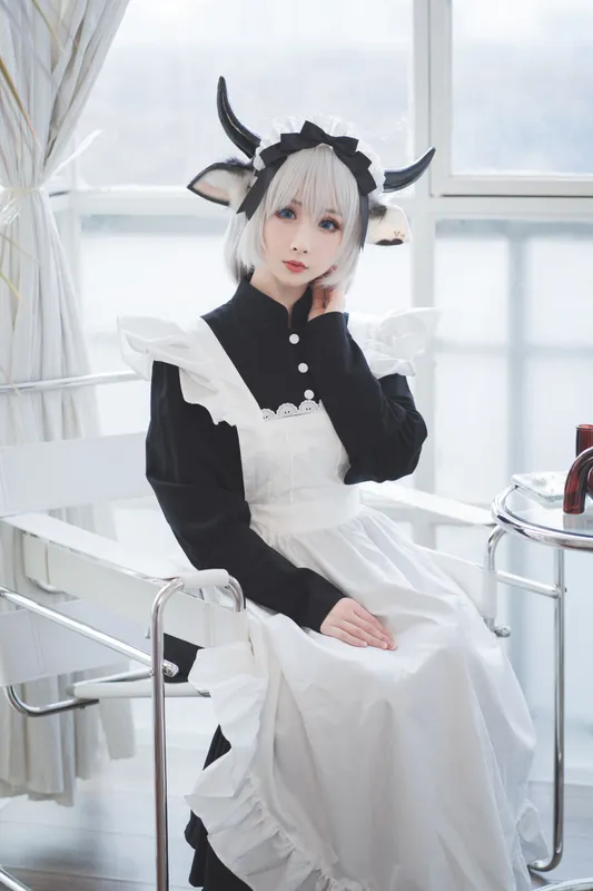rioko凉凉子 – 贴心的奶牛女仆 [45P] - 机器猫次元