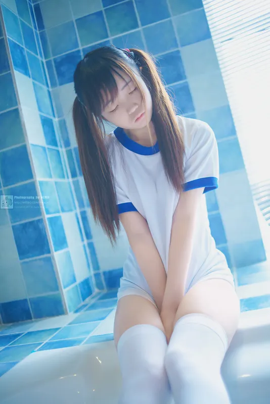 御子Yumiko – 体操服 [38P] - 机器猫次元
