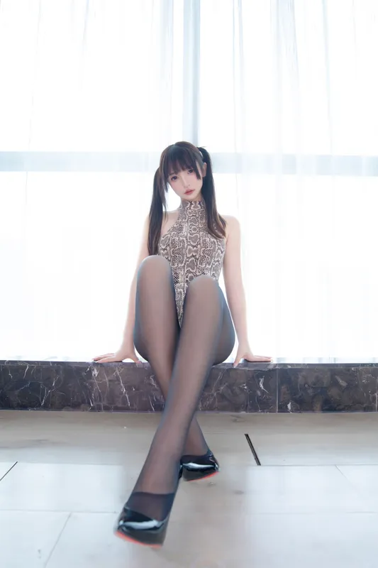 萝莉神楽板真冬 之蟒纹旗袍 [75P] - 机器猫次元