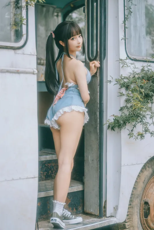 蠢沫沫 – 大巴房车 [130P] - 机器猫次元