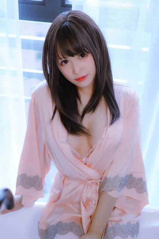 Nyako喵子 – 妄想彼女との同棲生活 之 粉嫩丝绸睡衣 [79P] - 机器猫次元