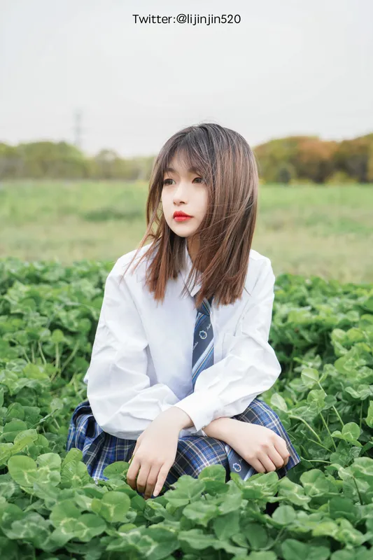 梨瑾瑾 - 户外JK2 [47P]