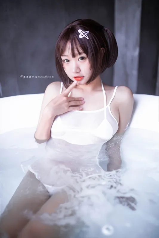 柒柒要乖哦 - 死库水Spa [34P]