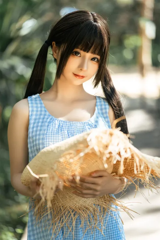 蠢沫沫 – 海边漫步 [100P] - 机器猫次元