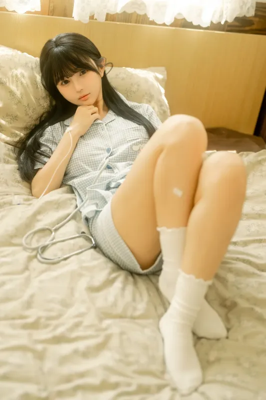 桜井宁宁 – 生病女友 [90P] - 机器猫次元