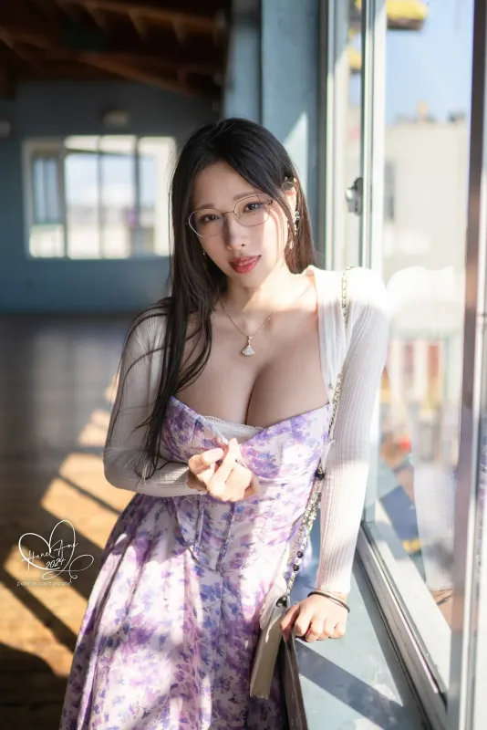 雨波_HaneAme - 波波日常 眼鏡女友 夏末回忆 [60P]