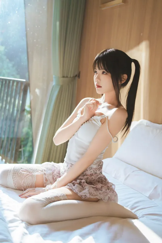 桜桃喵 – 春日碎花 [57P] - 机器猫次元