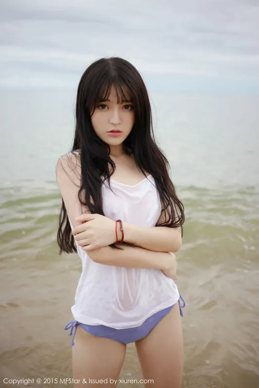 伊小七MoMo 《性感湿身旅拍》 模范学院 Vol.029 - 机器猫次元