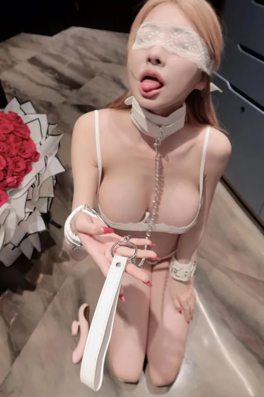 脸红Dearie – 白色蝴蝶 [28P] - 机器猫次元