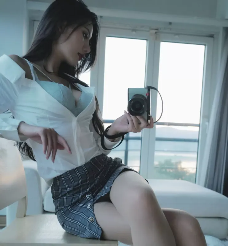 就是阿朱啊 – 自拍女郎 [24P] - 机器猫次元