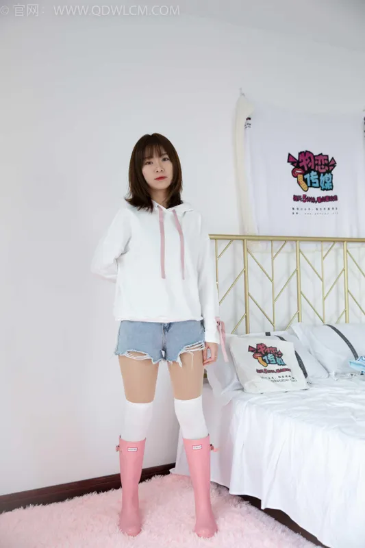 物恋传媒 NO.1509 婷婷-的花 [161P+1V／3.53GB]
