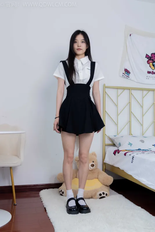 物恋传媒 NO.1664 茯苓-人生海海 [230P-1V-5.53G]