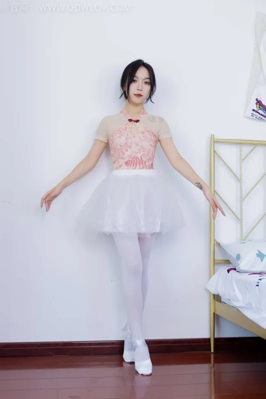 物恋传媒 NO.1669 纱纱-美丽的遗憾 [215P-1V-4.53G] - 机器猫次元