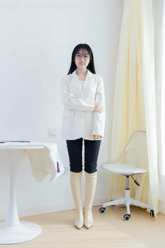物恋传媒 NO.1893 嘉木-夏有乔木 [180P-1V-4.48G] - 机器猫次元