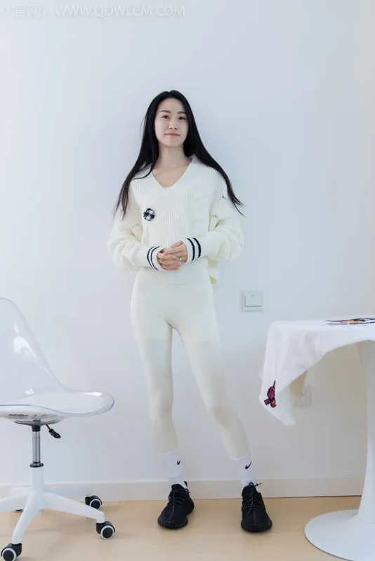 物恋传媒 NO.1900 果汁-白桃乌龙 [190P-1V-5.63G] - 机器猫次元