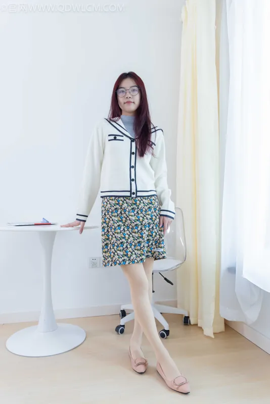 物恋传媒 NO.1931 茯苓-春日花朵 [156P-1V-4.23G] - 机器猫次元