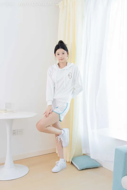 物恋传媒 NO.2089 小竹-纯白的爱恋 [150P]