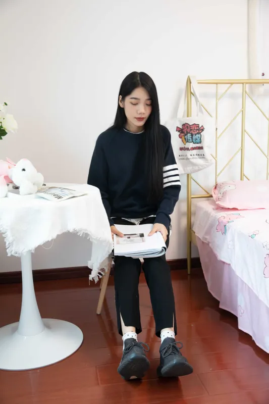 物恋传媒 NO.909 蕾蕾-玫瑰 [128P+1V／3.07GB] - 机器猫次元