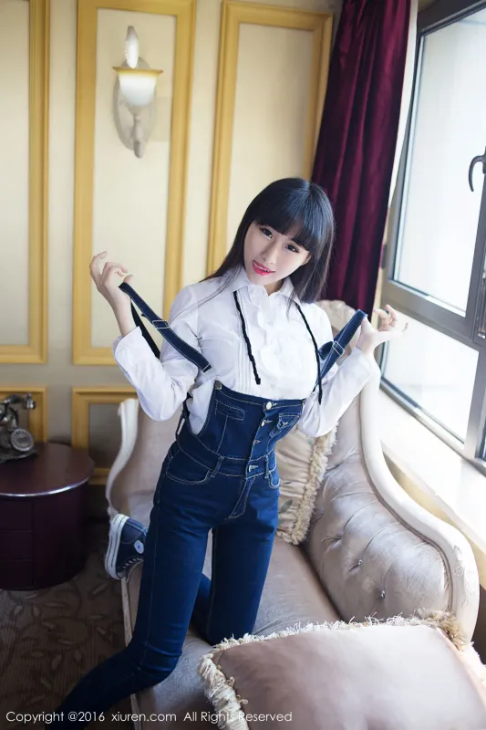 月音瞳《来自武汉的童颜巨乳妹子》 秀人网 No.520 - 机器猫次元