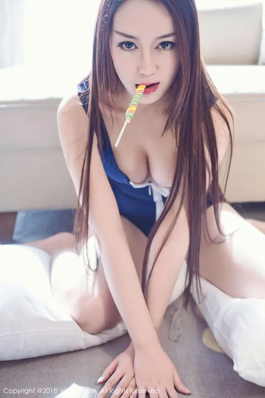 高冷猫步《朝鲜族姑娘 大眼、翘乳、白皙》 秀人 No.904 - 机器猫次元